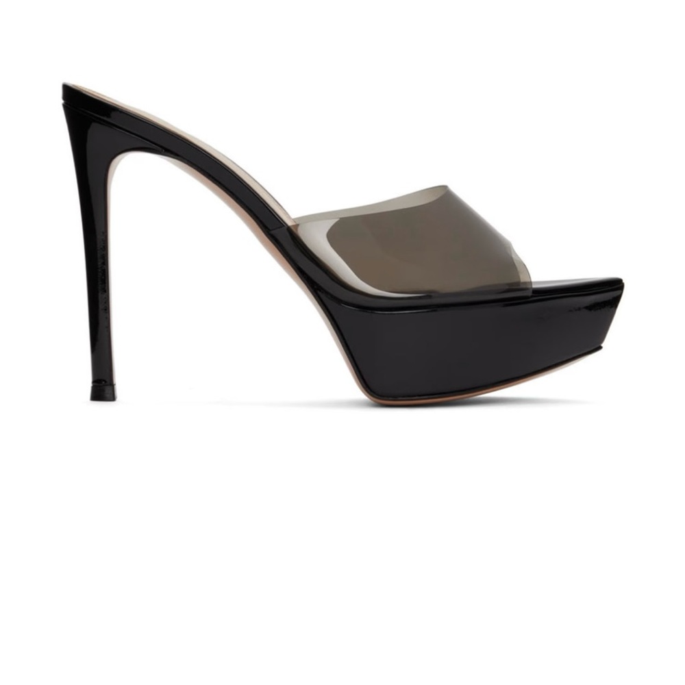 GIANVITO ROSSI Betty sandals